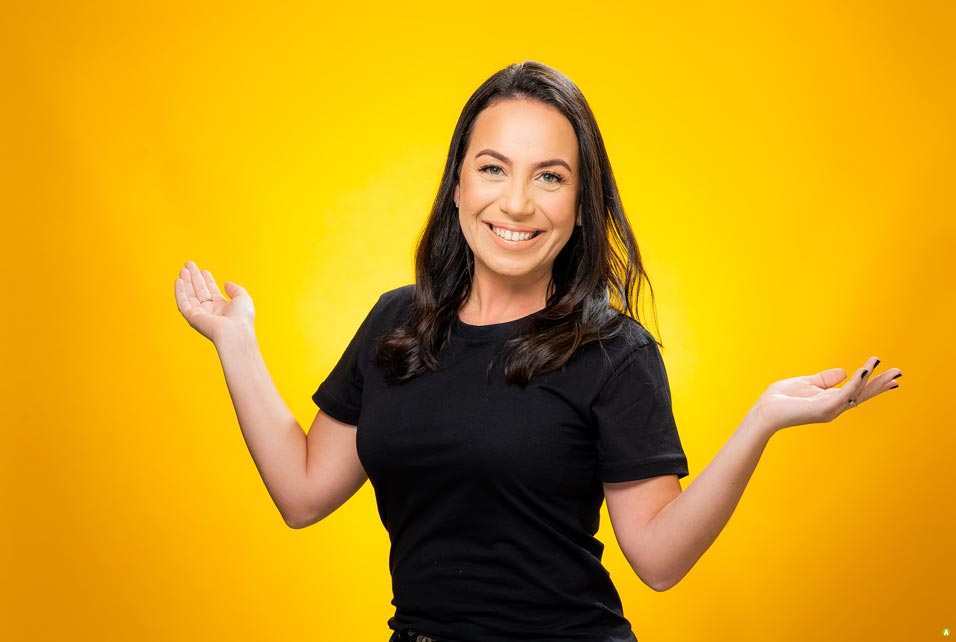 Estúdio---Foto-Perfil---Monica-2